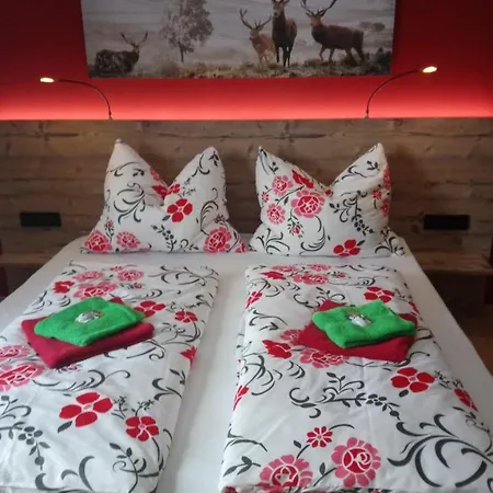 Haus Wastl * روسباخ أم باس غشوت